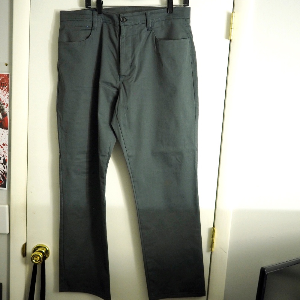Perry Ellis Grey Chino